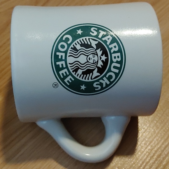 2004 Vintage Starbucks Cups (2) - Picture 3 of 7